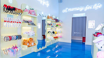 Interior of K Photo LaVie